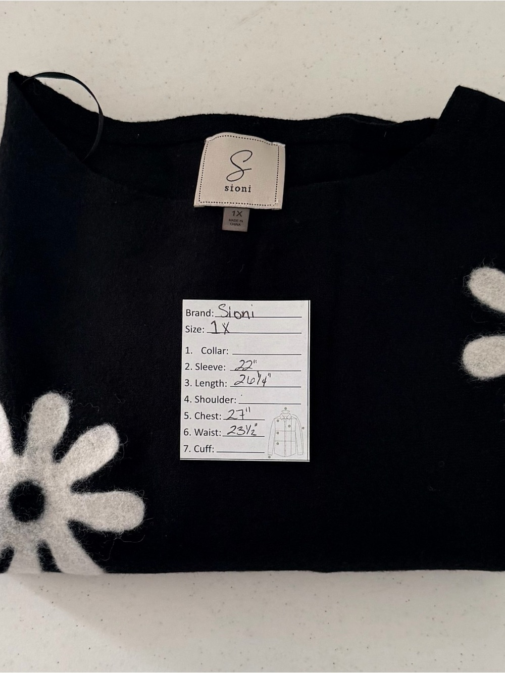 Sioni Daisy Applique Dolman Sleeve Knit Sweater Black Plus Size 1X EUC - Picture 10 of 10
